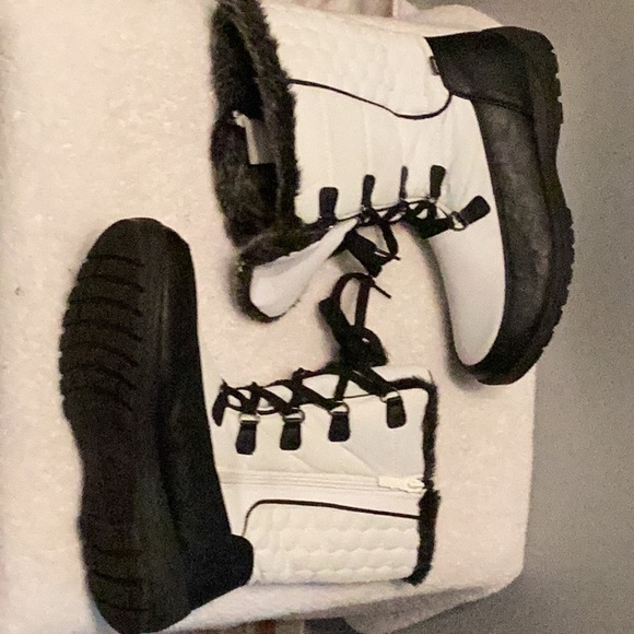 Totes Women's Winter & Rain Boots - Black and White - Picture 5 of 12